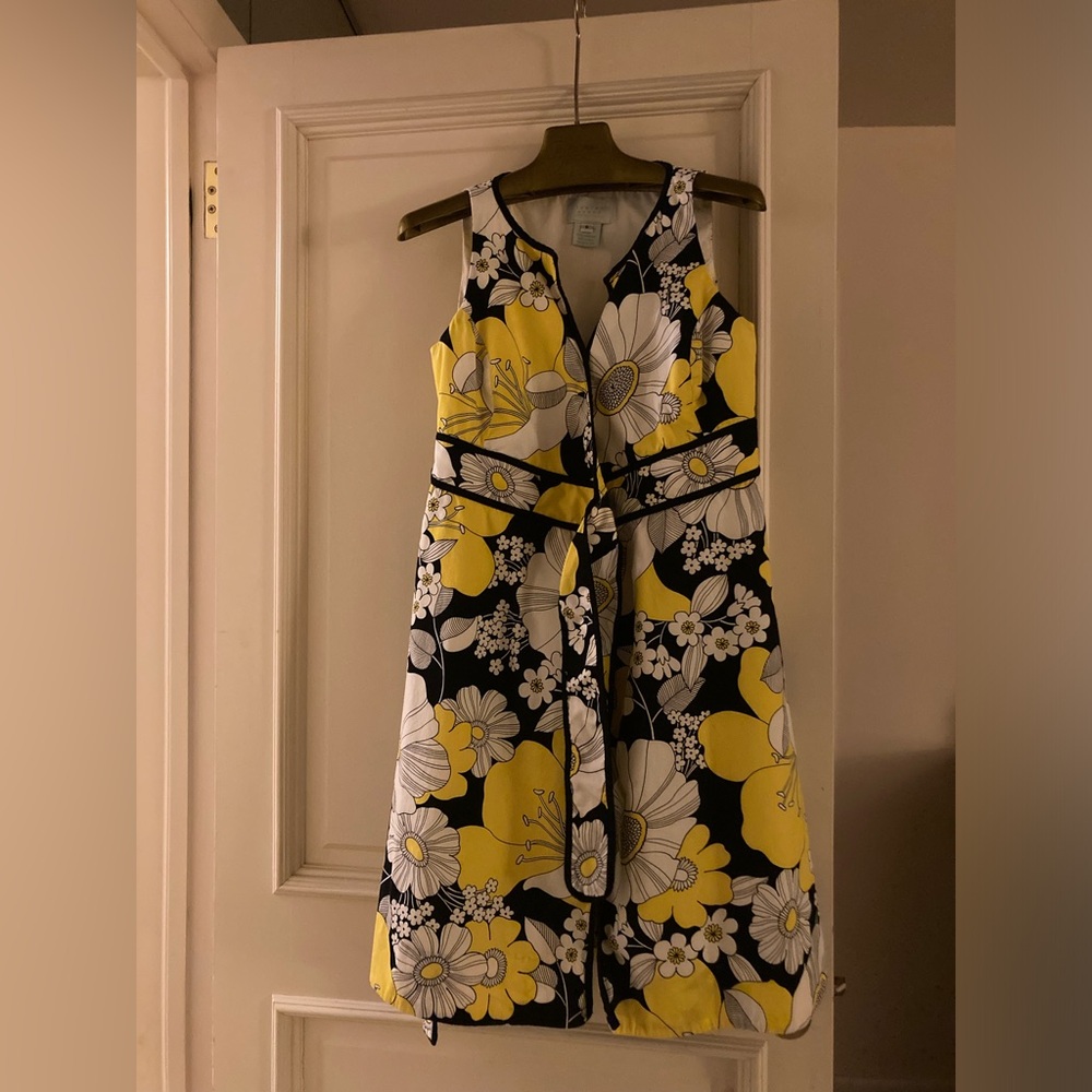 Lesley Evers sleeveless front cross tie dress